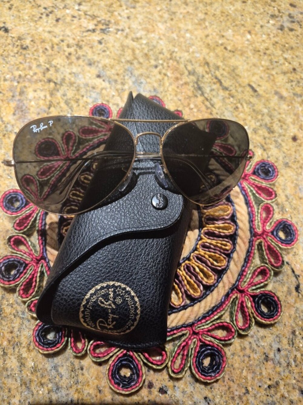 RAY-BAN AVIATOR POLARIZED SUNGLASSES -